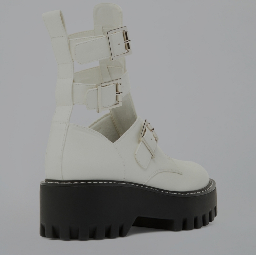 Shoe dazzle size 8 booties in white - Picture 4 of 12